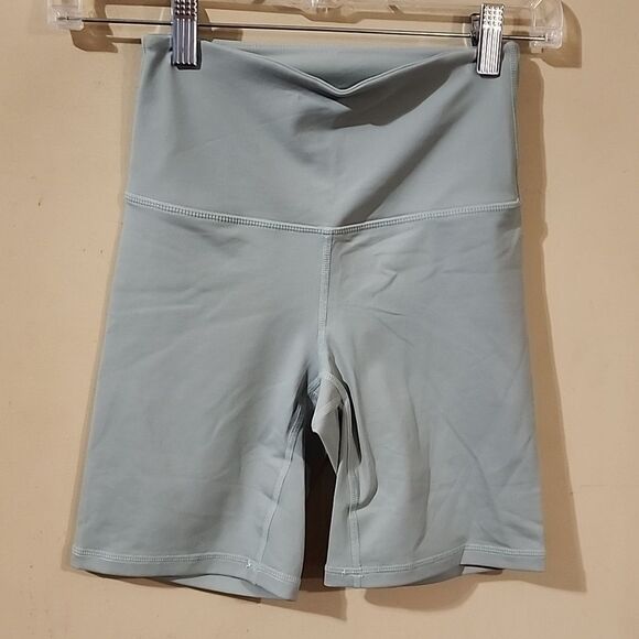 RAWGEAR BIKE SHORTS XS NWT ATHLETIC - Picture 2 of 4